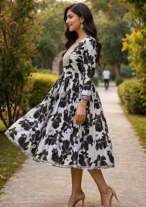 Stylish Women Pink & White Floral Printed Anarkali Kurti (Calf Length)